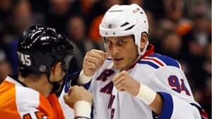 si-derek-boogaard-fight-300
