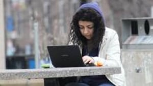student-studying-220