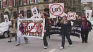 si-anti-b101-protest-220
