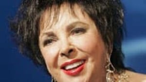 liz-taylor-220