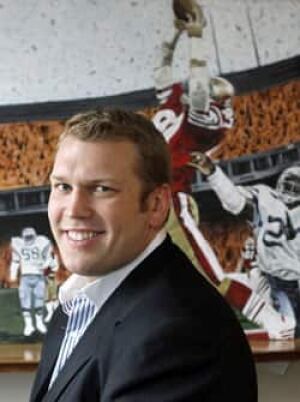 nowinski_headshot250