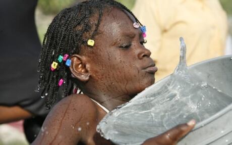 haiti-scavenge-584-RTR29JLF