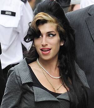 winehouse-reuters-rtr25ya6
