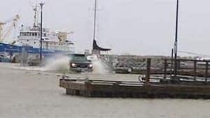 water-crash-gimli2