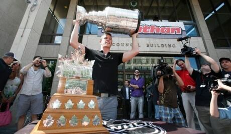 tp-mb-toews-cityhall