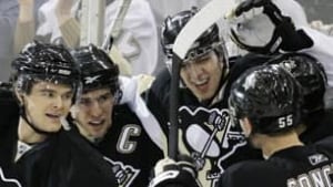 pens-celeb-ap-090415