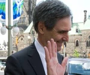 ignatieff-talks-cp-6885690