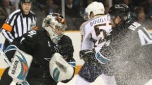 sharks-predators-091110