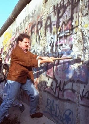berlin-wall-cp-1270068