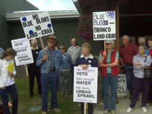 cgy-okotoks-protesters