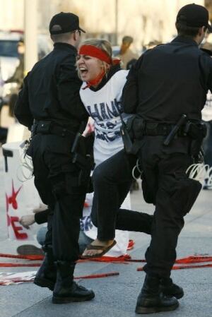 f-protest-aids-cp-3974147
