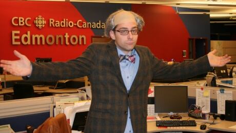 Mayor Mandel costume