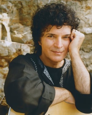 BC-MUSIC-Gino-Vannelli