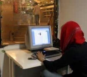 iran-internet-cp-105244