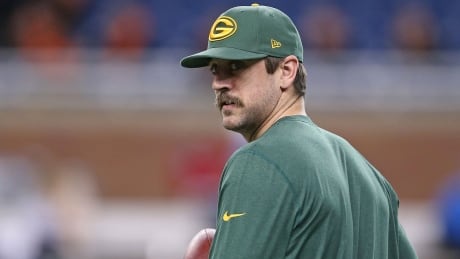 nfl news Packers not ruling out QB Aaron Rodgers for Week 14