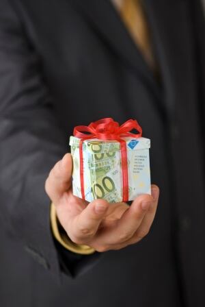 present bonus cash euro