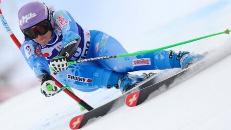 CORTINA D'AMPEZZO, ITALY - JANUARY 23: (FRANCE OUT) Tina Maze of Slovenia competes during the Audi FIS Alpine Ski World Cup Women's Super-G on January 23, 2014 in Cortina d'Ampezzo, Italy. (Photo by Christophe Pallot/Agence Zoom/Getty Images) maze-tina-140123