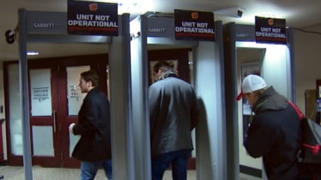 Metal detectors Saddledome