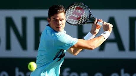 Milos Raonic had 10 aces in a 6-4, 6-3 defeat of Colombian Alejandro Falla. Milos Raonic