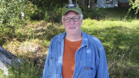 Journalist and author Joe Mcginniss, whose 1983 book Fatal Vision became a true-crime classic, has died at the age of 71. mcginniss-852.jpg