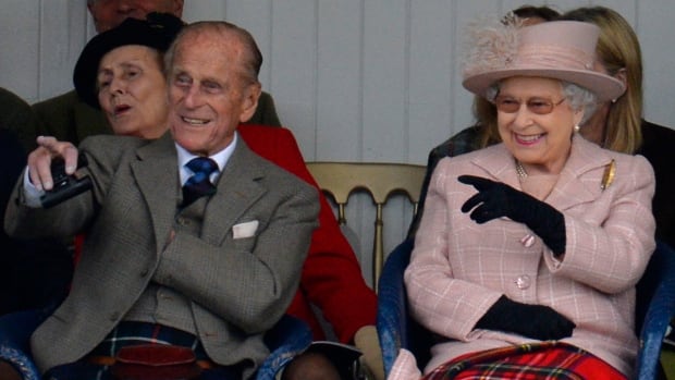 Queen Elizabeth, seen with her husband, Prince Philip, could remain head of state even if Scotland votes for independence later this month.