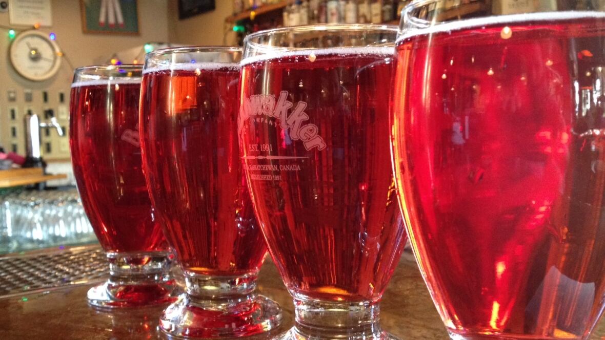 Blackberry mead lovers line up for hours at Bushwakker Saskatchewan