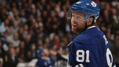 TORONTO, ON - NOVEMBER 14: Phil Kessel #81 of the Toronto Maple Leafs skates against the Pittsburgh Penguins at the Air Canada Centre on November 14, 2014 in Toronto, Canada. The Penguins defeated the Leafs 2-1. kessel-phil-620