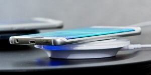 Wireless Show-Flagship Phones