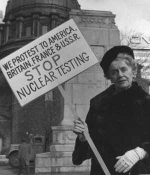 Qui sont ces politiciens et journalistes ? Therese-casgrain