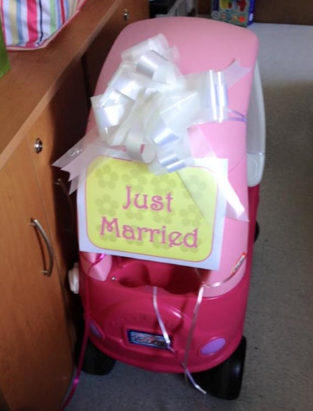 Nurse marries 4-year-old cancer patient