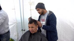 Haircuts For Homeless Calgary | calgary homeless get free haircuts at inaugural people Haircuts For Homeless Calgary | calgary homeless get free haircuts at inaugural people