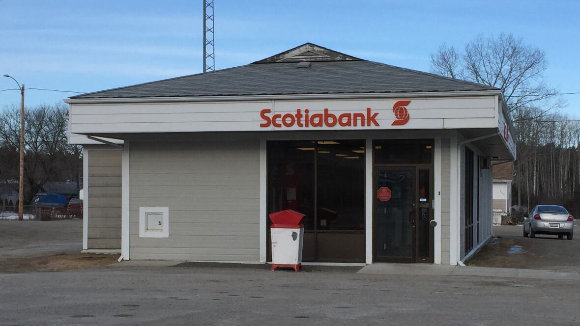 Beardmore, Ont. councillor criticizes Scotiabank for closing local