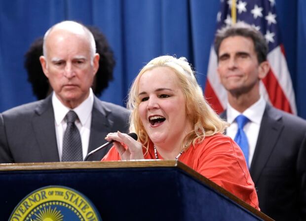 CORRECTION Minimum Wage California