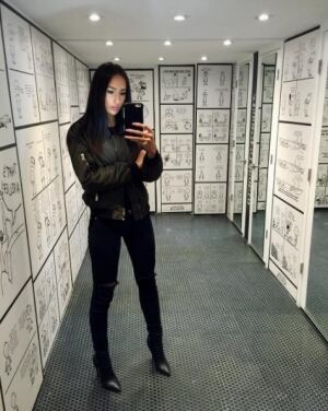 The Doomie's vegan selfie room
