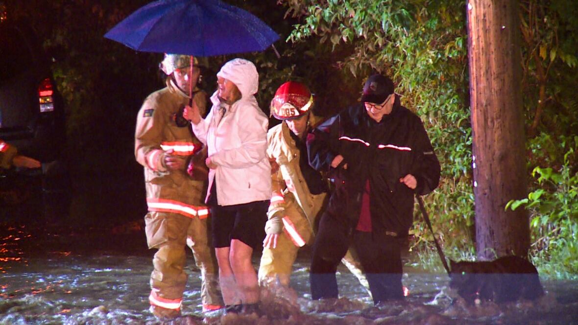 West Vancouver homes evacuated after heavy rain causes flood British