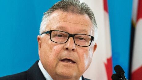 Minister of Public Safety and Emergency Preparedness Ralph Goodale makes a funding announcement during a visit to an immigrant holding centre in Laval, Que., Monday, August 15, 2016. Immigrant Detainees 20160815