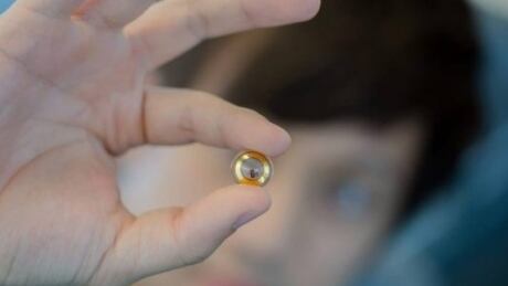 A team of University of Waterloo engineers have developed a smart contact lens that can monitor the glucose levels of diabetics and report the results to the person's smartphone. smart contact lens for diabetics
