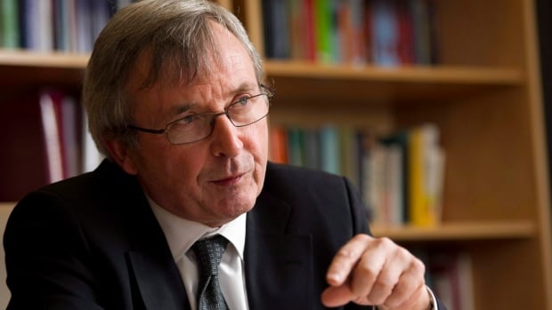 Former statistics chief questions Liberal promise of more independence