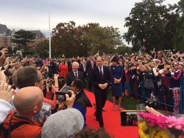 Royals arrive