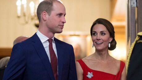(Jonathan Hayward/Canadian Press) Royal visit kate william
