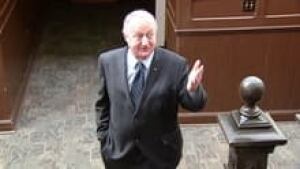 ns-hi-russell-mackinnon-court-3col