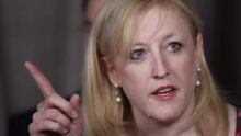 hi-raitt-lisa-02690163