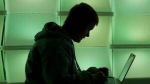 hi-computer-user-silhouette-852-8col