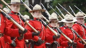 hi-mounties-02135994