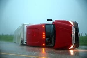 hi-tornado-truck-04515959