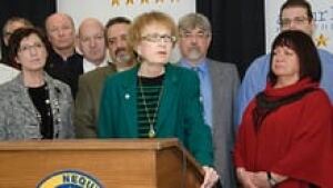 hi-ata-press-conference-852-3col