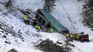 hi-bc-130108-oregon-bus-crash-4col