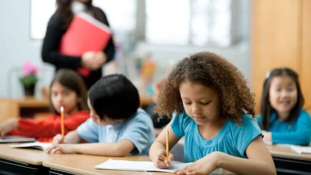 hi-school-istock_0000161915