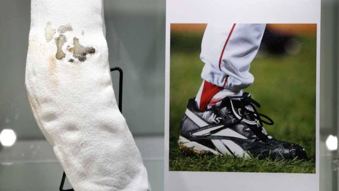 MLB ワールドシリーズ04 RED SOX Curt Schillngサイン入 CURT SCHILLING SIGNED LIMITED EDITION 2004 WORLD SERIES