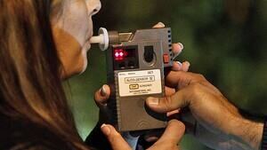 hi-bc-130201-breathalyzer-4col